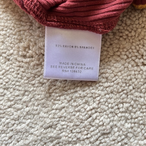 ModCloth Ribbed Three Quarter Sleeve Ruffle Shirt - Picture 6 of 7